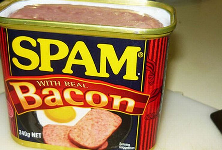 Uma lata de presunto da marca Spam ilustra nosso artigo sobre: O Facebook promete, outra vez, que vai diminuir o spam no News Feed.